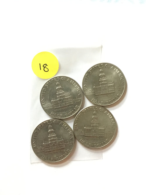 Four 1776-1976 Kennedy Bicentennial half dollars, Independence Hall reverse, LVC-018 Lot C